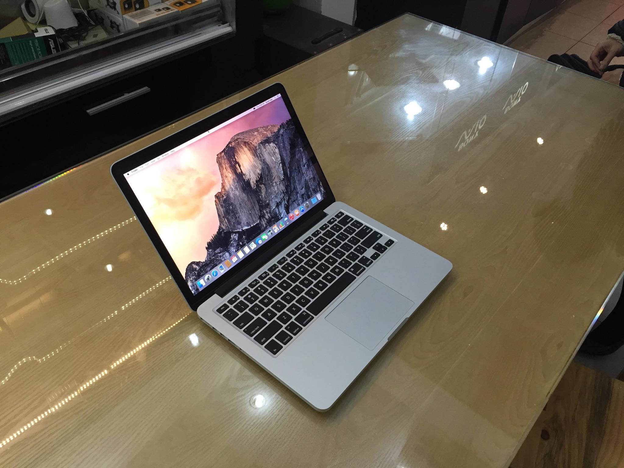 MacBook Pro Retina MF839 2015_1.jpg